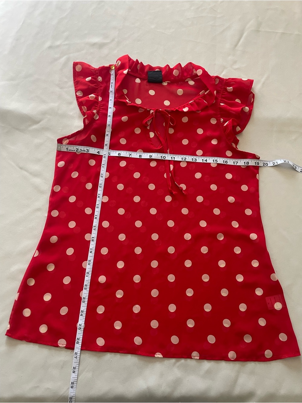 Bobeau Red Polka Dot Ruffle Blouse Medium Sheer Tie Neck Top USA - Picture 10 of 10